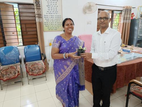 Mr,Avnish Sir with principal of Govt. School,Junwani