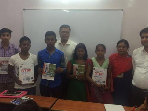 Book Distribution-2016 batch